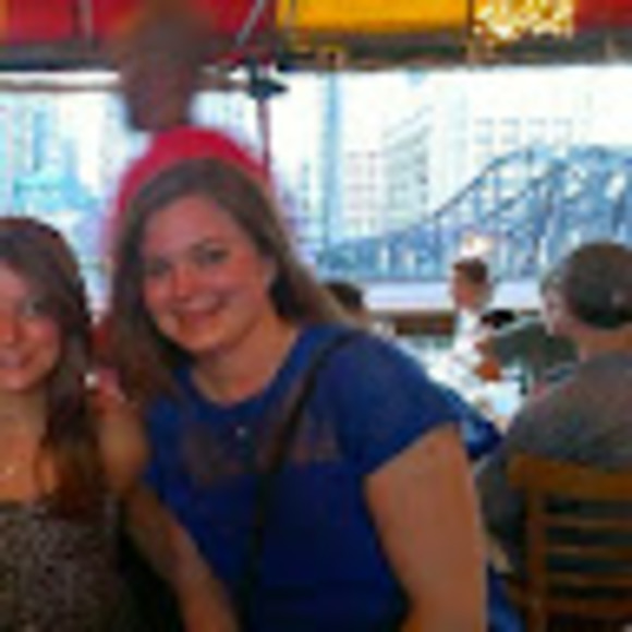 Meet your Posher, Sarah - Picture 1 of 1